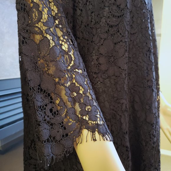 Classic LBD! KARL LAGERFELD PARIS, Black lace shift dress with crystal neckline - Picture 7 of 11